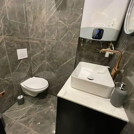 Cosy 8e Champs Elysees Miromesnil * Paříž